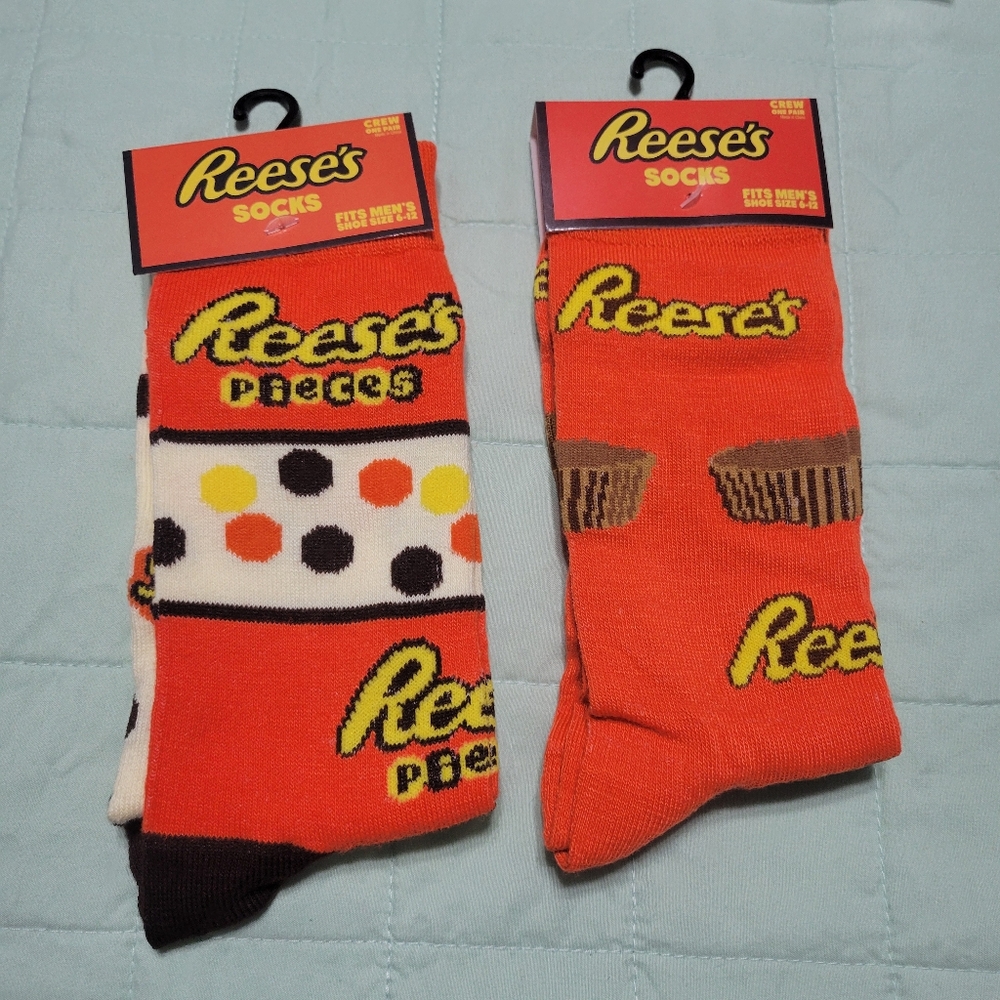 Set of 2 Hershey Reese’s Novelty crew socks, PEANUT BUTTER CUPS & REESE'S PIECES
